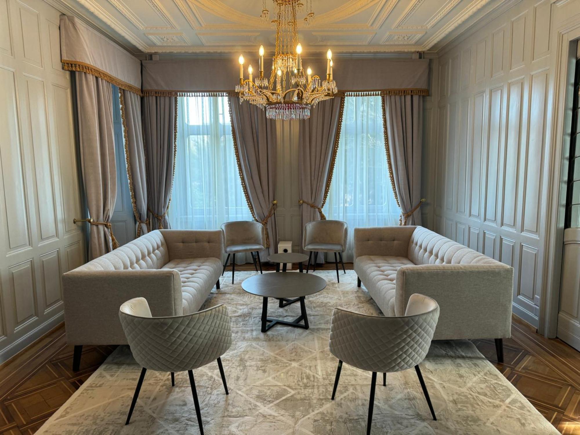 Entire Zurich Villa, Your Private Luxury Escape With In House Staff Exterior photo